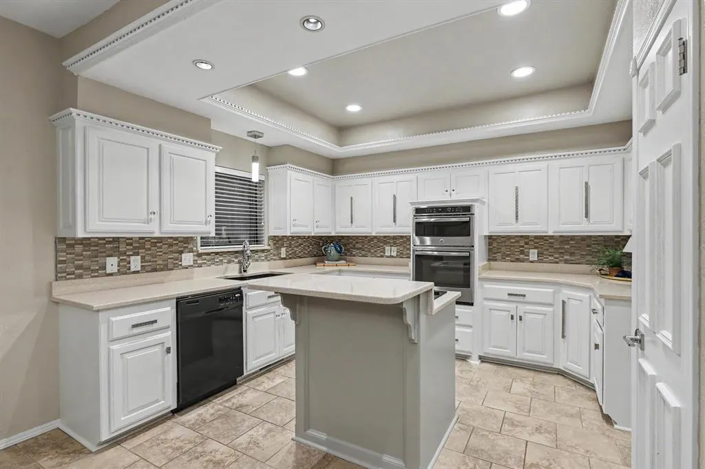 Photo 6 — 2004 N Ridgecrest Road, Edmond, OK 73013