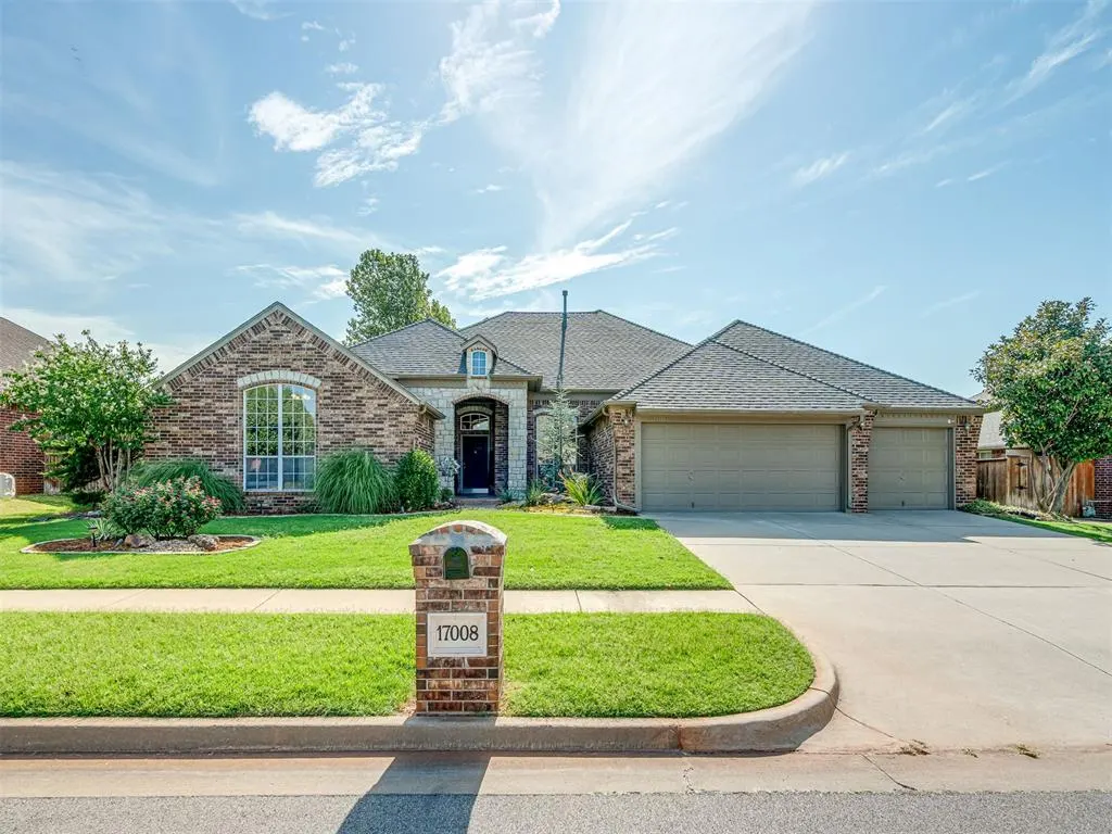 Front exterior — 17008 Platinum Lane, Edmond, OK 73012