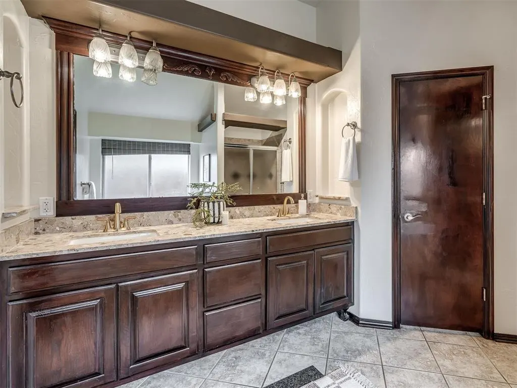 Photo 23 — 17008 Platinum Lane, Edmond, OK 73012