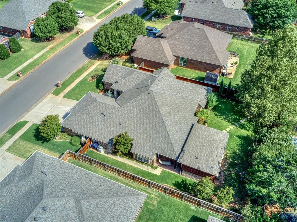 Photo 44 — 17008 Platinum Lane, Edmond, OK 73012