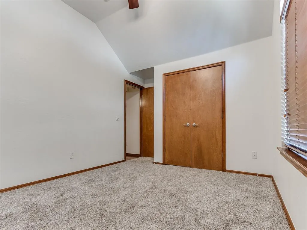 Photo 34 — 10604 NW 38th Street, Yukon, OK 73099