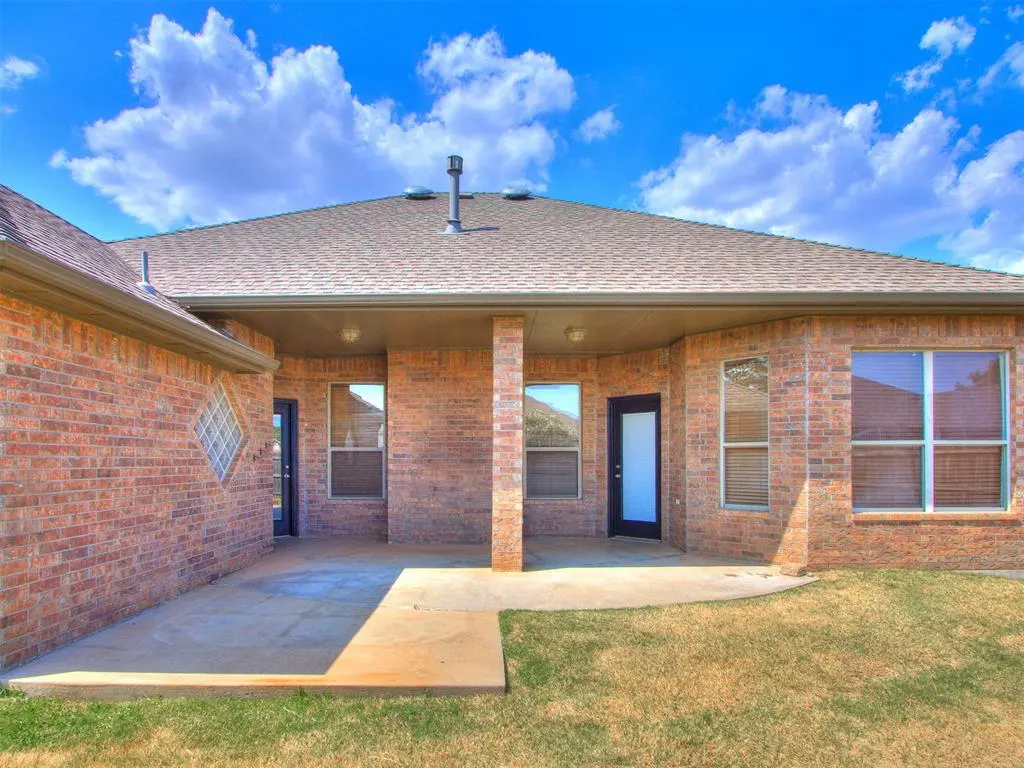 Photo 39 — 10604 NW 38th Street, Yukon, OK 73099