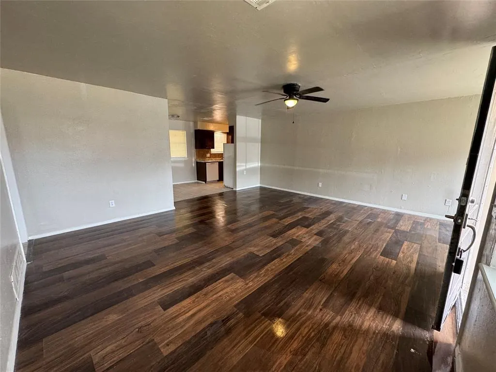 Photo 2 — 5109 S Georgia Terrace, Oklahoma City, OK 73129