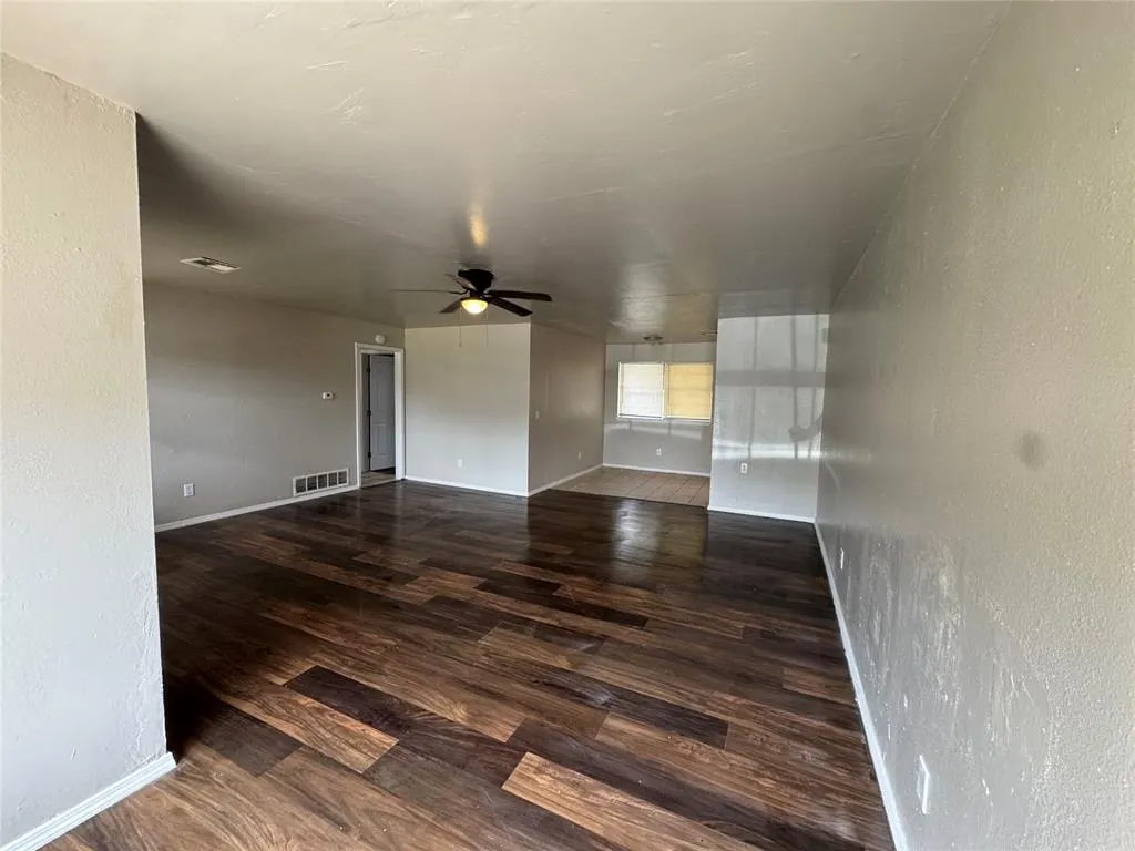 Photo 3 — 5109 S Georgia Terrace, Oklahoma City, OK 73129