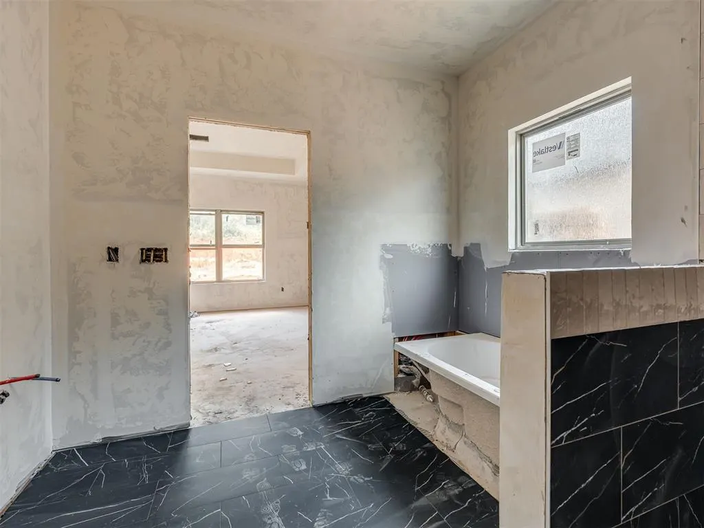 Photo 9 — 2209 Preserve Edge Drive, Edmond, OK 73034