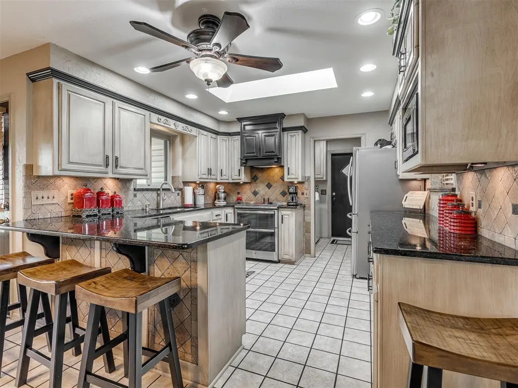 Photo 11 — 4 Cedar Lake Lane, Goldsby, OK 73093