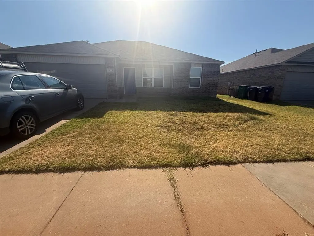 Front exterior — 9813 High Noon Road, Yukon, OK 73099
