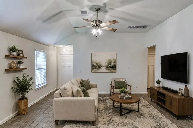 Photo 6 — 3621 Cassidy Drive, Norman, OK 73069