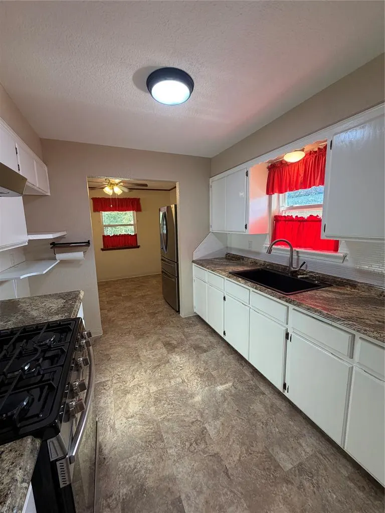 Photo 6 — 8 Baker Street, Asher, OK 74826