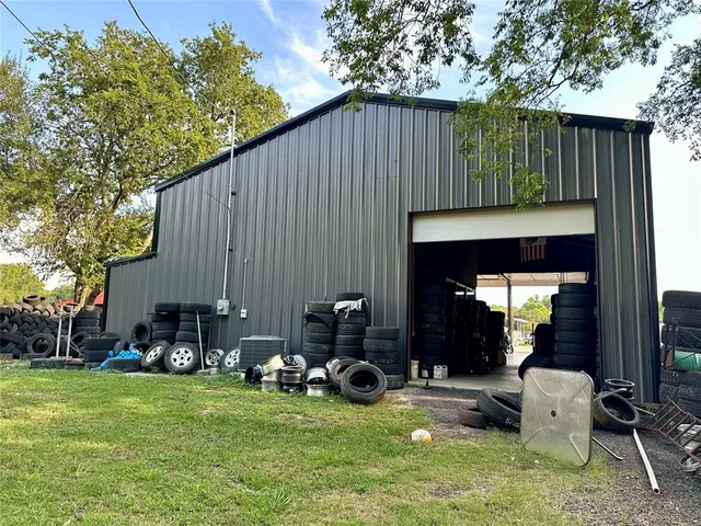 Photo 6 — 417 W Ash Street, Lexington, OK 73051