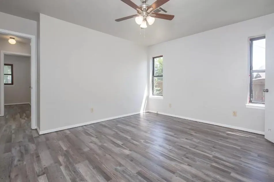 Photo 3 — 600 Kay Hill Lane, Edmond, OK 73003