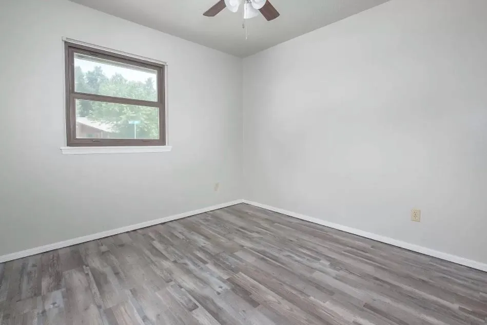 Photo 6 — 600 Kay Hill Lane, Edmond, OK 73003
