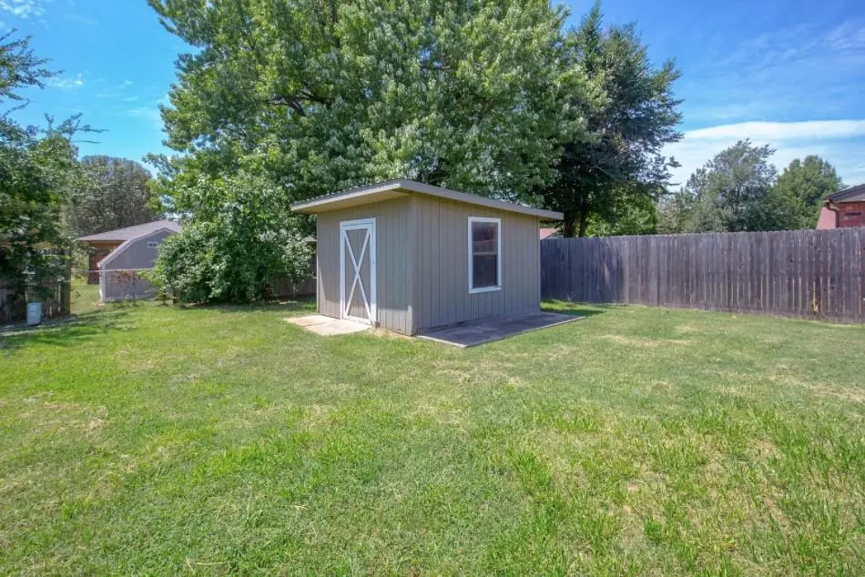 Photo 12 — 600 Kay Hill Lane, Edmond, OK 73003