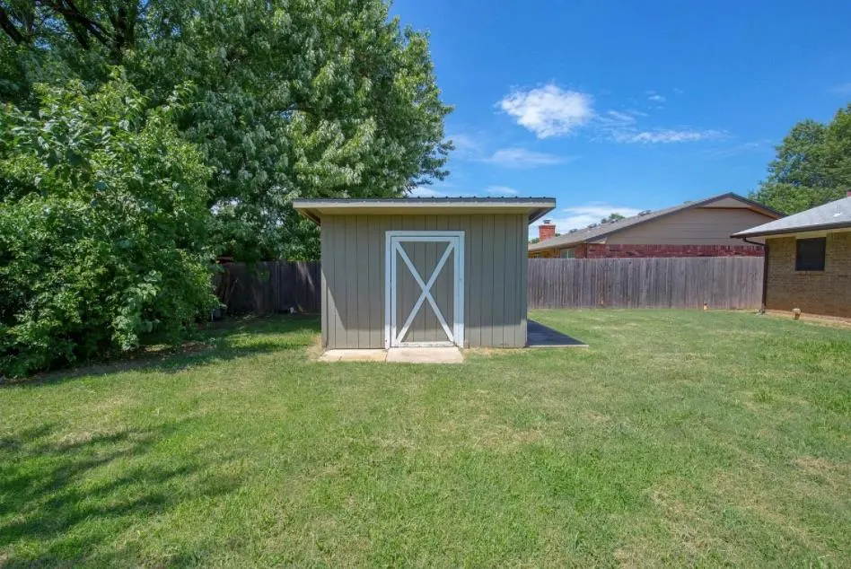 Photo 13 — 600 Kay Hill Lane, Edmond, OK 73003
