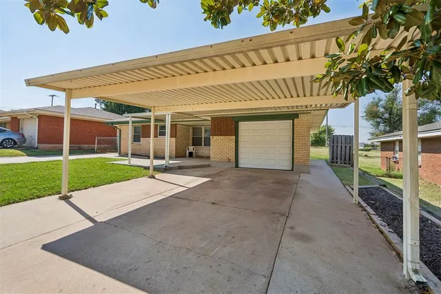 Photo 5 — 3624 SE 27th Street, Oklahoma City, OK 73115