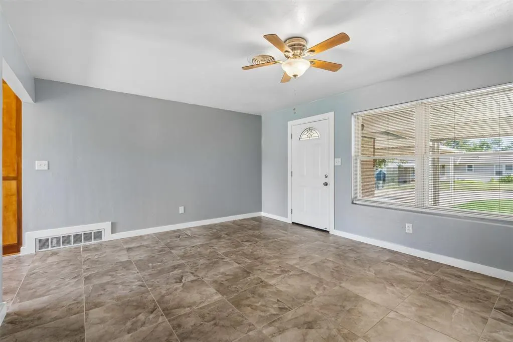 Photo 10 — 3624 SE 27th Street, Oklahoma City, OK 73115