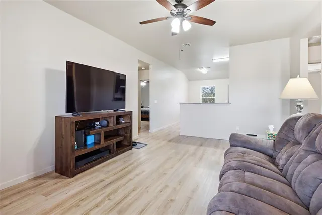 Photo 8 — 1225 Ironstone Drive, Noble, OK 73068