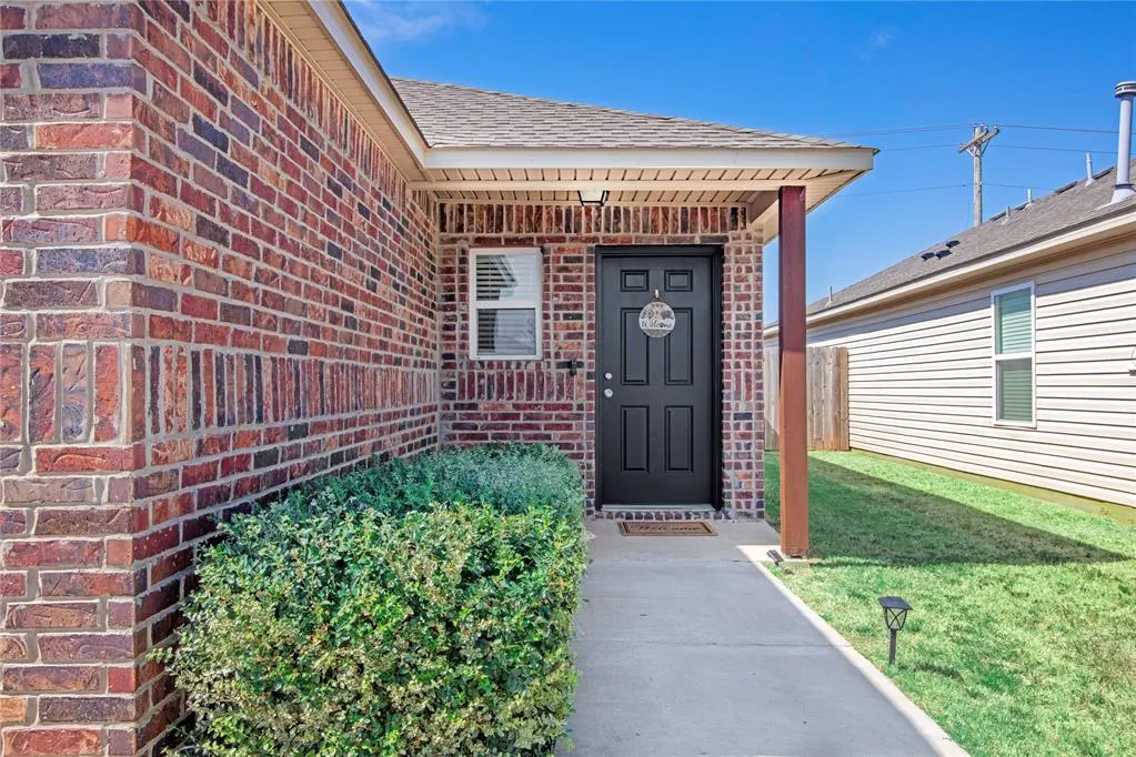 Photo 3 — 11637 Jude Way, Yukon, OK 73099