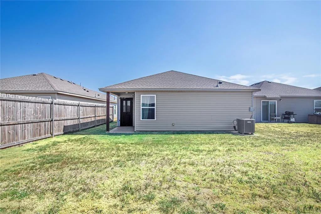 Photo 41 — 11637 Jude Way, Yukon, OK 73099