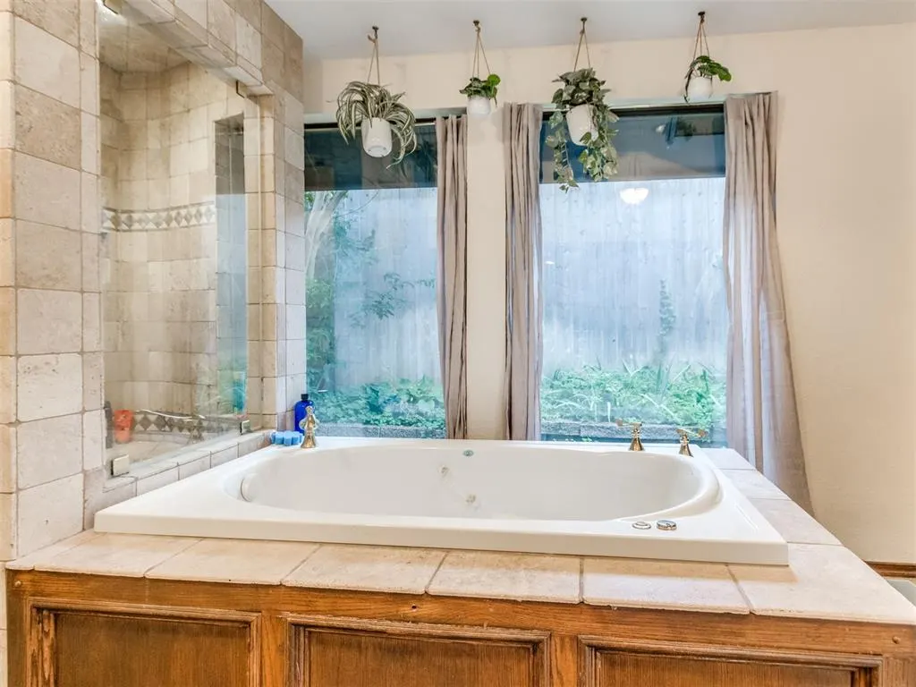 Photo 28 — 1615 Fox Hollow Ridge, Oklahoma City, OK 73131