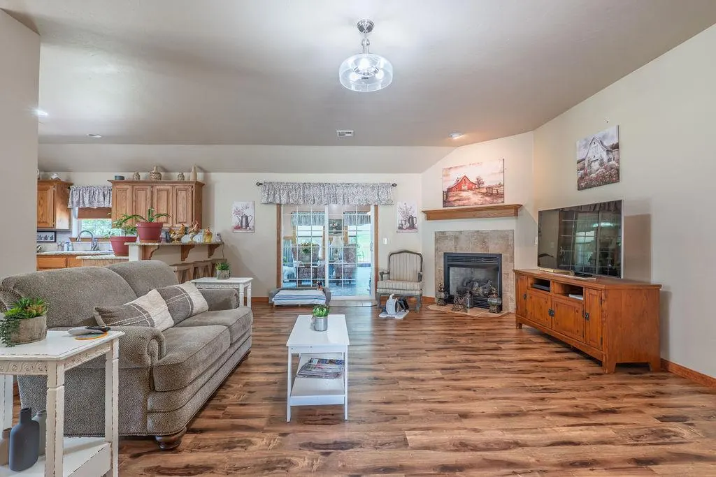 Photo 12 — 44730 Whispering Oaks Drive, Shawnee, OK 74804