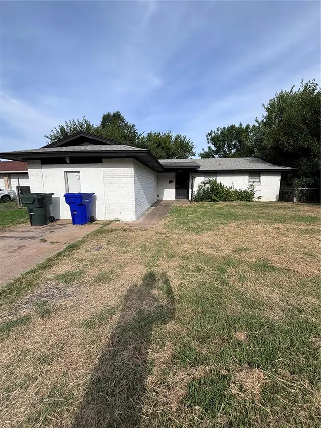 Photo 2 — 1433 Alan Lane, Oklahoma City, OK 73130