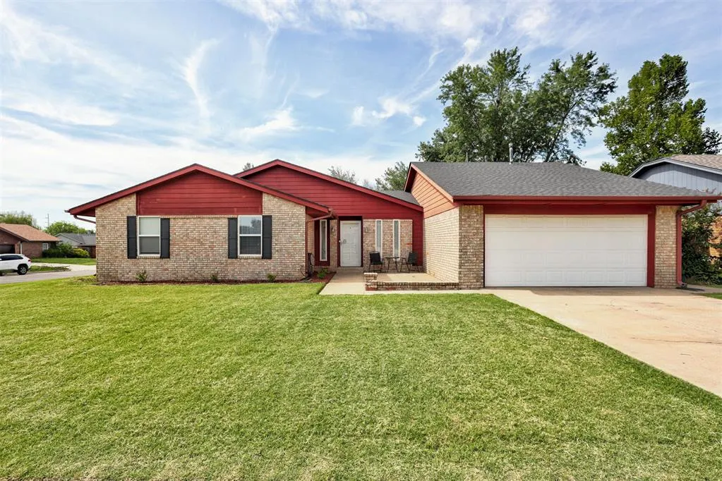 Front exterior — 2134 Jazzman Drive, Norman, OK 73071