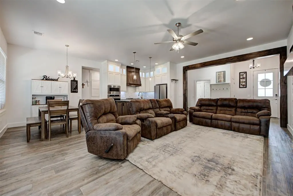 Photo 7 — 9324 SW 40th Street, Oklahoma City, OK 73179