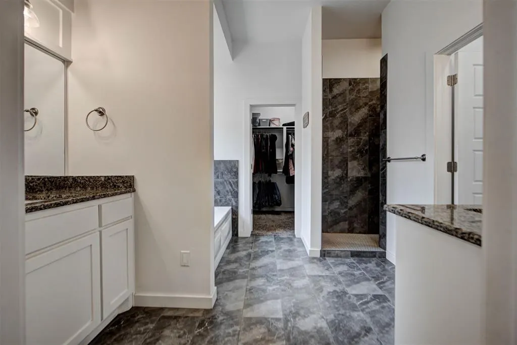 Photo 21 — 9324 SW 40th Street, Oklahoma City, OK 73179