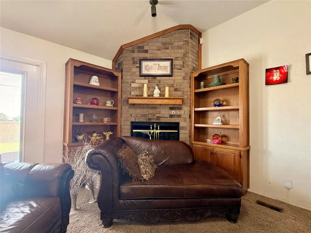 Photo 4 — 7913 NW 84th Street, Oklahoma City, OK 73132