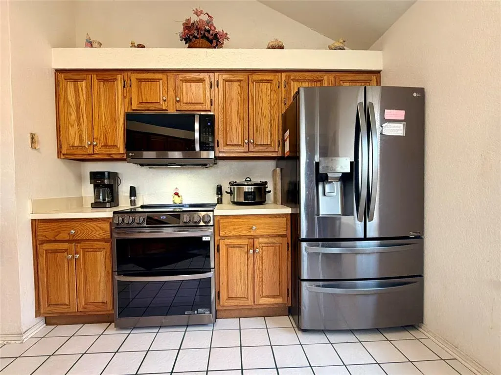 Photo 6 — 7913 NW 84th Street, Oklahoma City, OK 73132