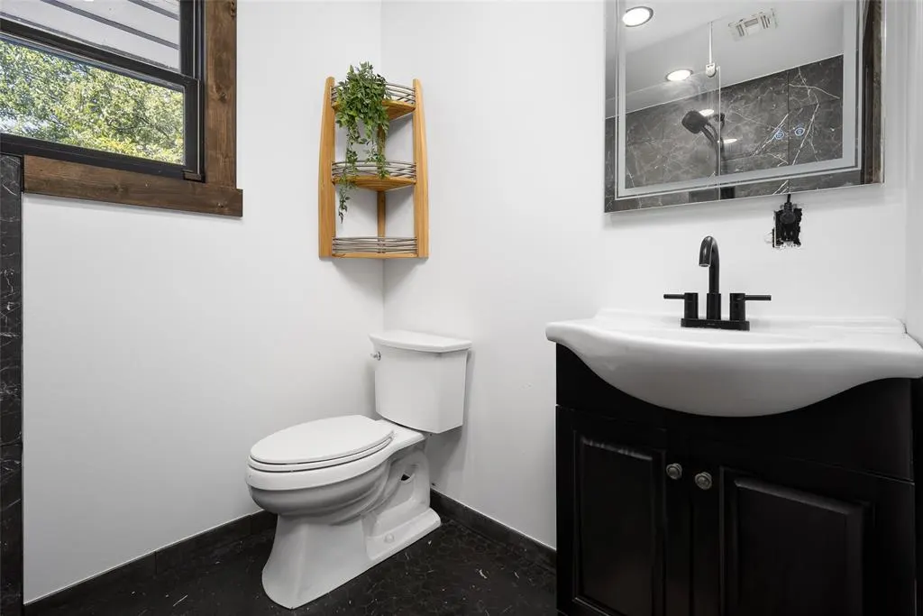 Photo 19 — 1320 Classen Boulevard, Norman, OK 73071