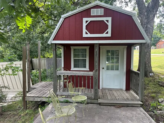Photo 2 — 401 S Catherine Street, Pauls Valley, OK 73075
