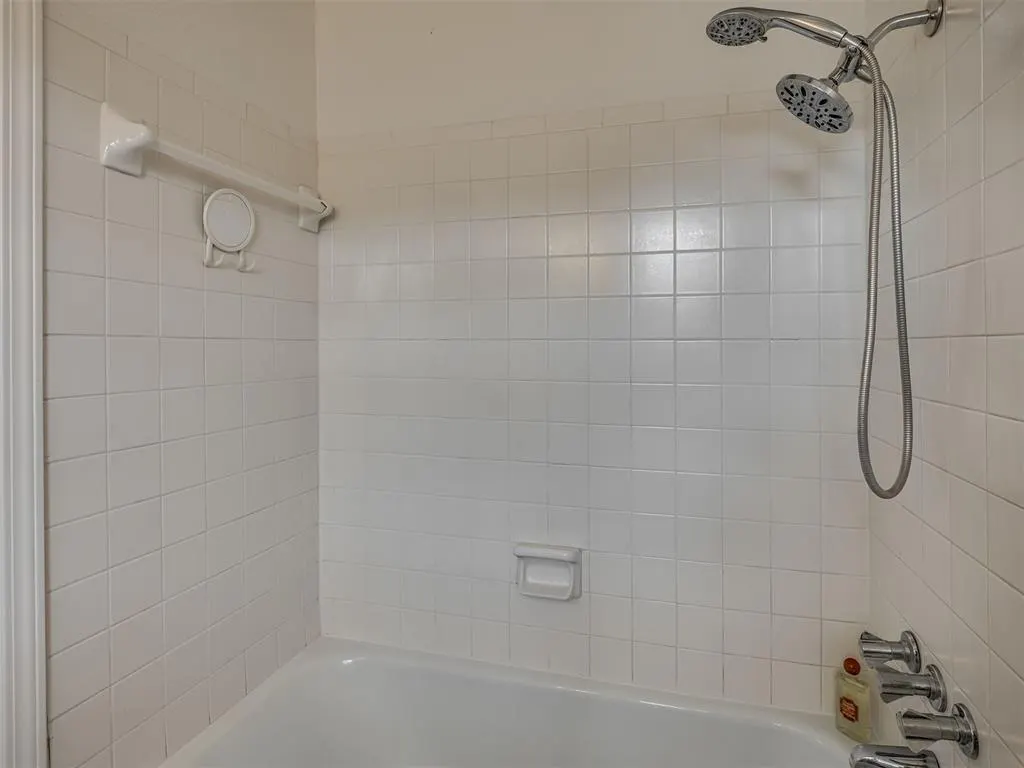 Photo 24 — 800 Kouba Drive, Yukon, OK 73099