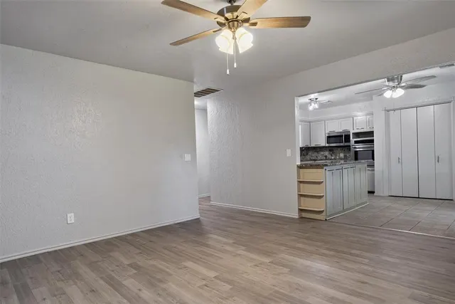 Photo 7 — 725 Ranchoak Drive, Yukon, OK 73099