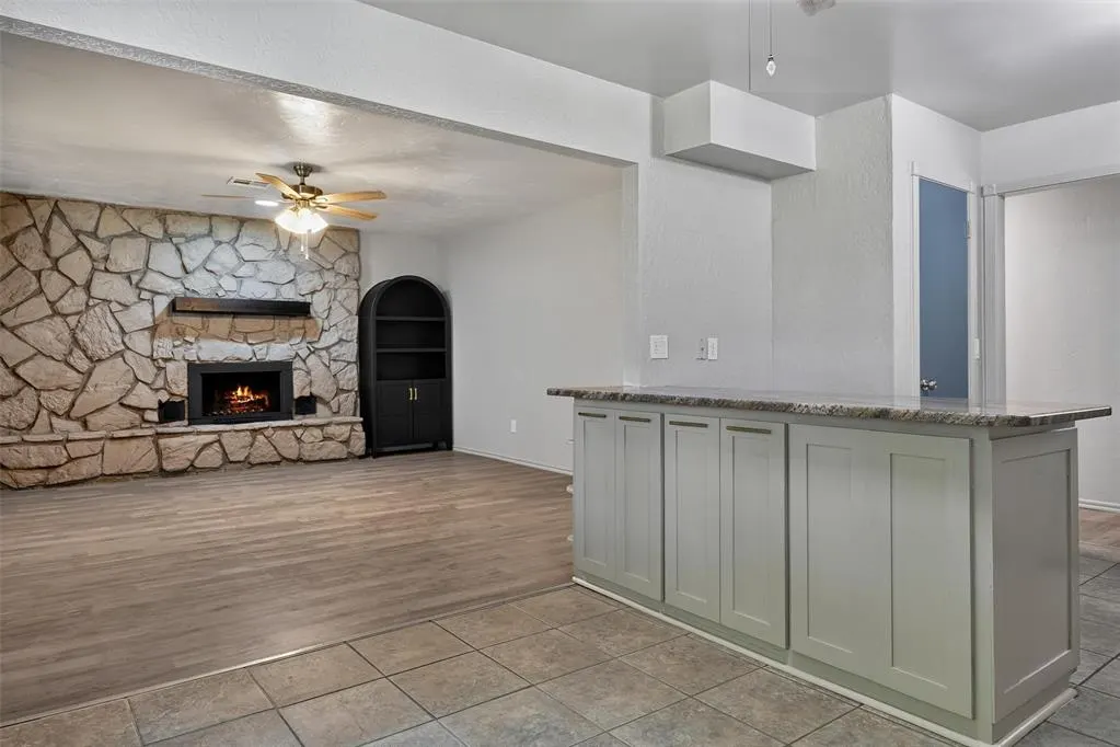 Photo 8 — 725 Ranchoak Drive, Yukon, OK 73099