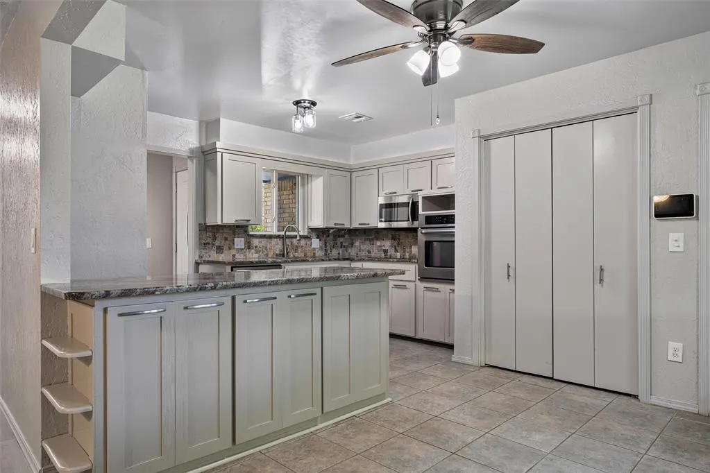 Photo 11 — 725 Ranchoak Drive, Yukon, OK 73099