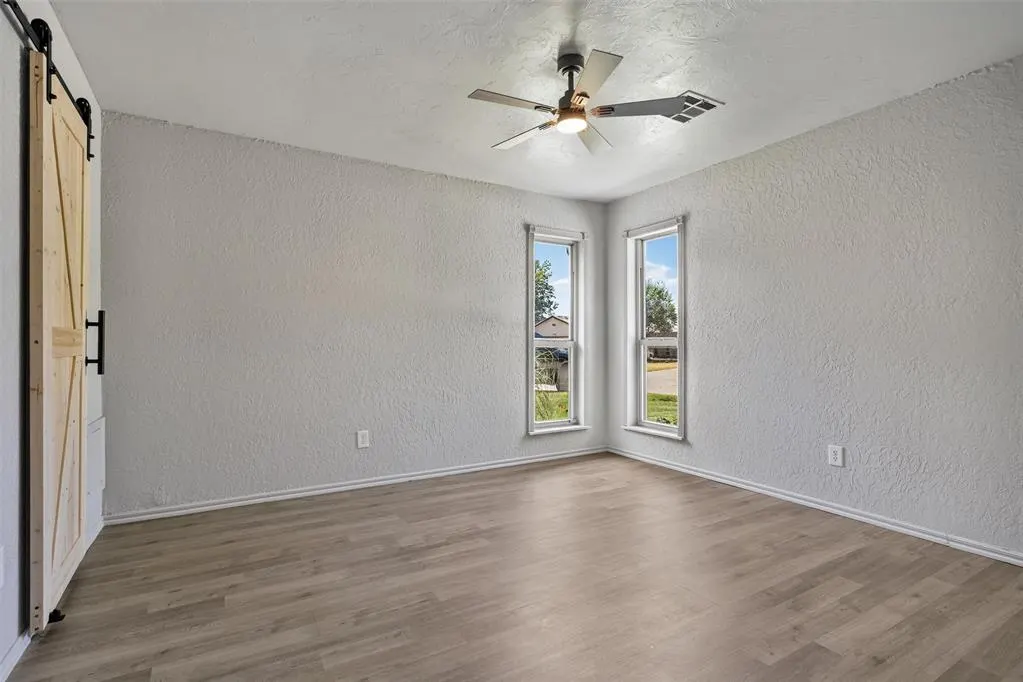 Photo 18 — 725 Ranchoak Drive, Yukon, OK 73099