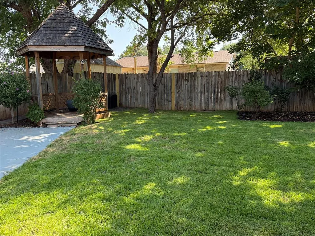 Photo 41 — 725 Ranchoak Drive, Yukon, OK 73099