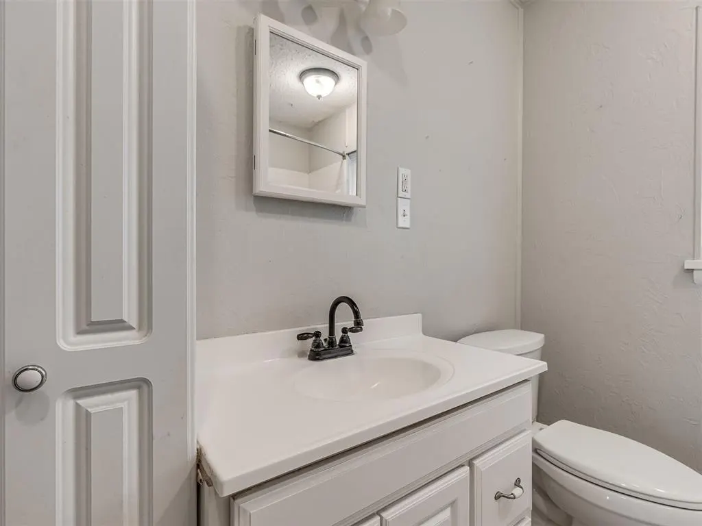 Photo 21 — 7101 Hilltop Court, Oklahoma City, OK 73110