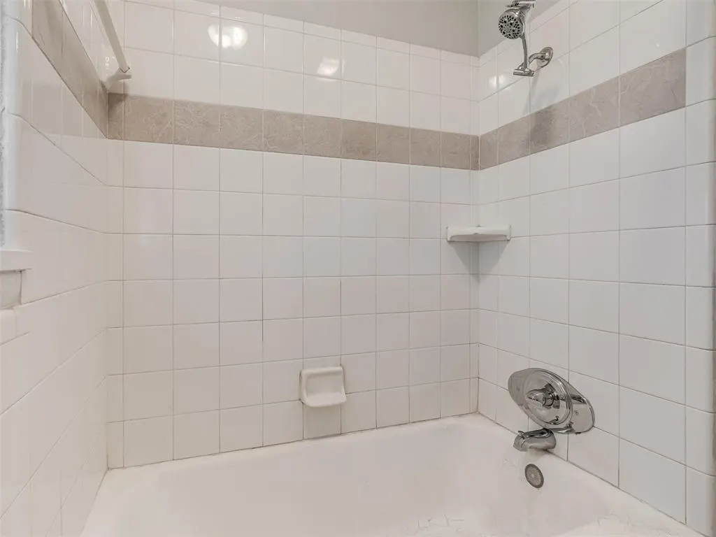Photo 22 — 7101 Hilltop Court, Oklahoma City, OK 73110