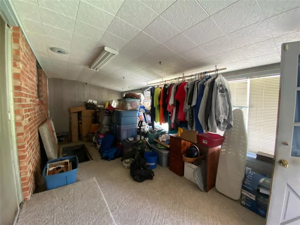 Photo 14 — 912 S Thompson Avenue, Cushing, OK 74023