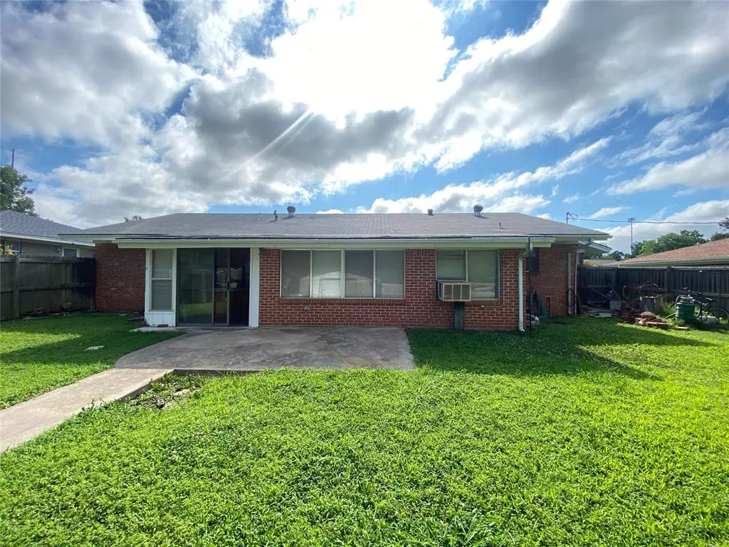 Photo 16 — 912 S Thompson Avenue, Cushing, OK 74023