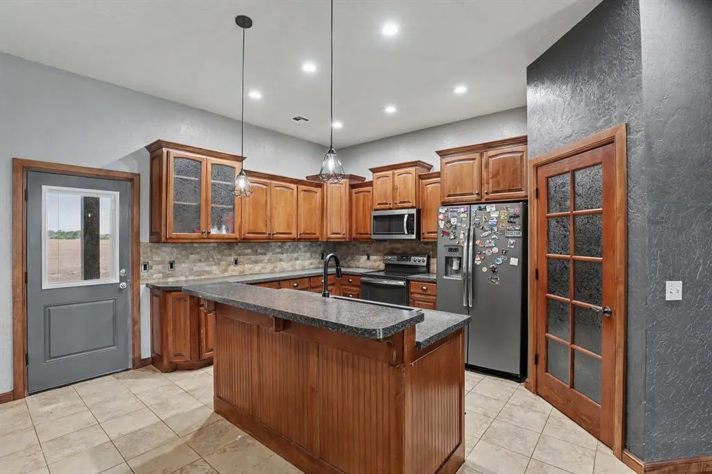 Photo 6 — 403 Scissor Tail Lane, Tuttle, OK 73089