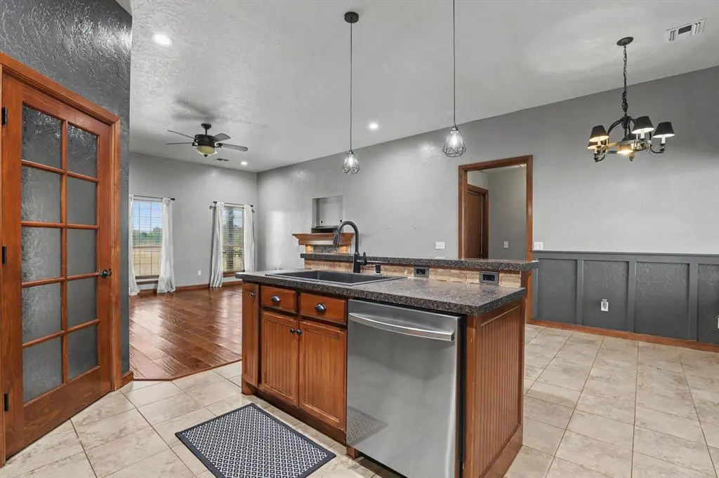Photo 9 — 403 Scissor Tail Lane, Tuttle, OK 73089