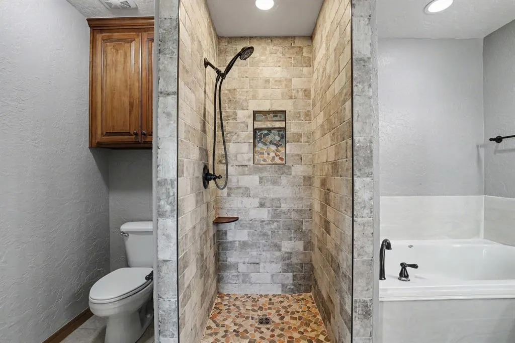 Photo 14 — 403 Scissor Tail Lane, Tuttle, OK 73089