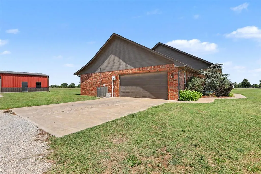 Photo 26 — 403 Scissor Tail Lane, Tuttle, OK 73089