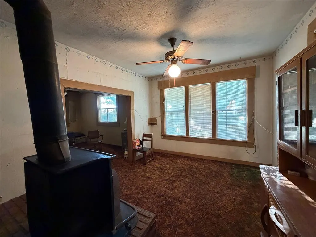Photo 18 — 104 W Johnny Bench Street, Binger, OK 73009