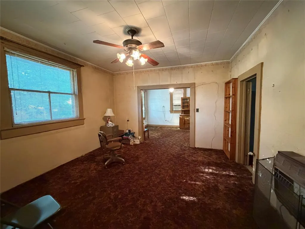 Photo 24 — 104 W Johnny Bench Street, Binger, OK 73009