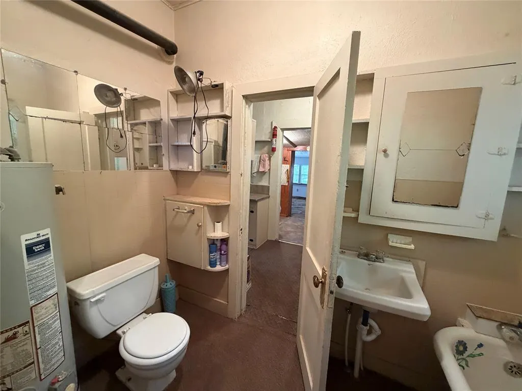 Photo 26 — 104 W Johnny Bench Street, Binger, OK 73009